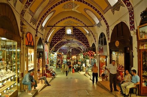 Bursa kapalı çarşı